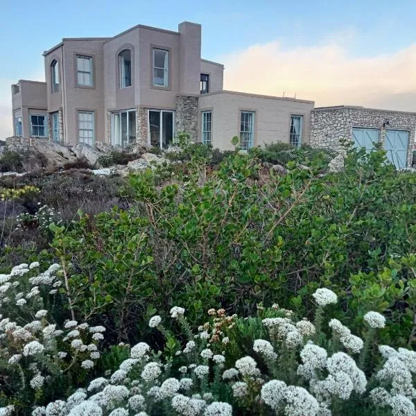 KLIPWERF Bettys Bay, hotel in Bettyʼs Bay