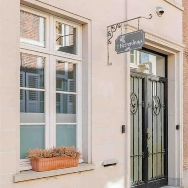 Townhouse room heerenhuys, hotel v destinaci Eeklo