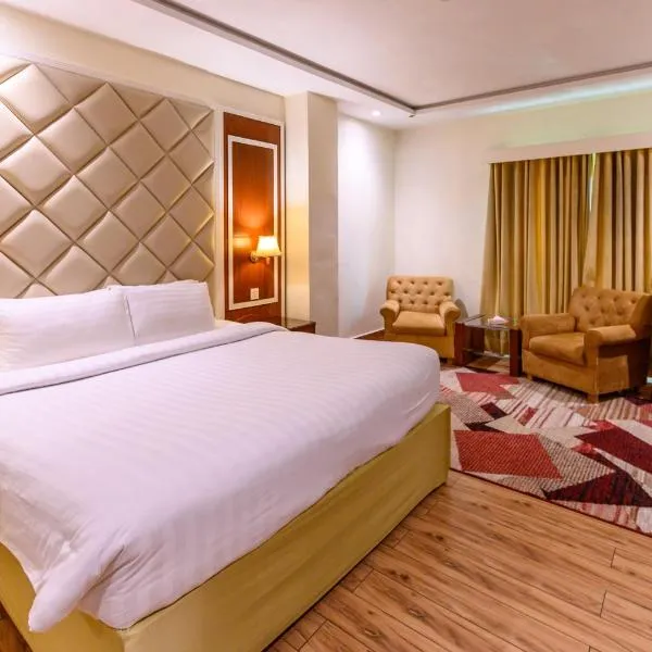 Hotel One Faisalabad, hotel v destinaci Faisalábád