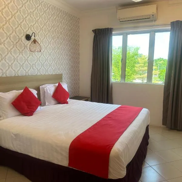 V HOTEL, hotel in Teluk Intan