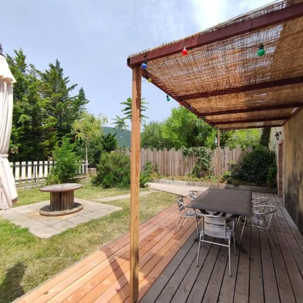 La Petite maison marsannaise, hotel in Marsanne