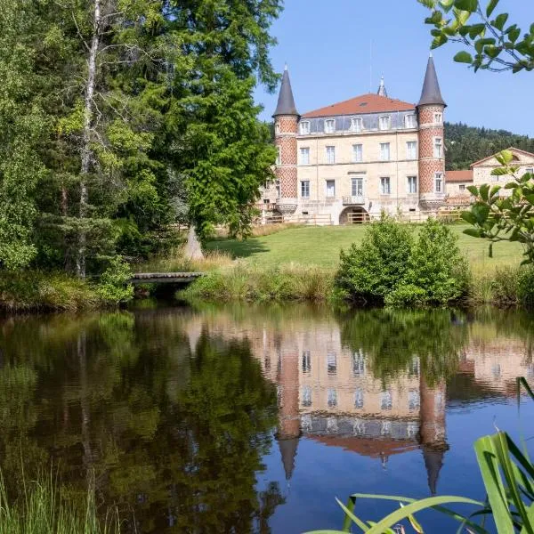 Domaine et Château de Valinches, hotel v destinaci Marols