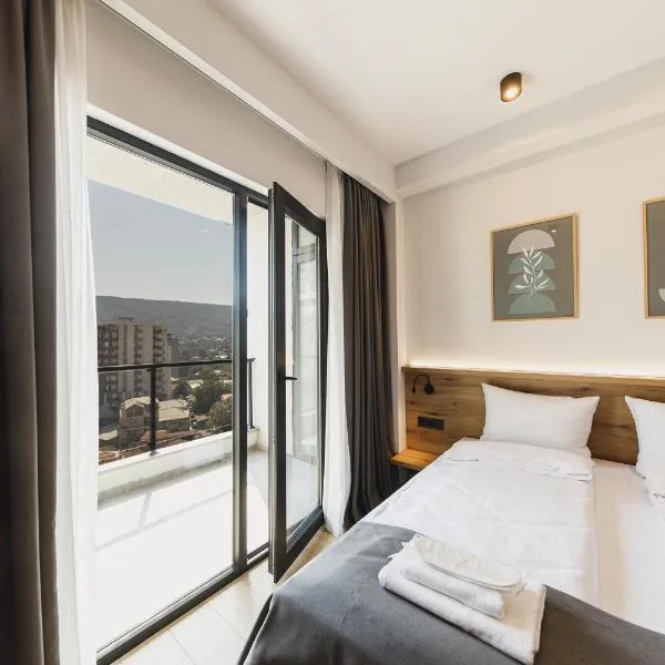 The Moon Hotel, hotel a Tbilisi City