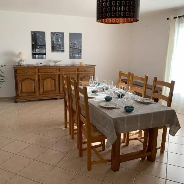Une pause à Dompierre, hotel v destinácii Dompierre-en-Morvan