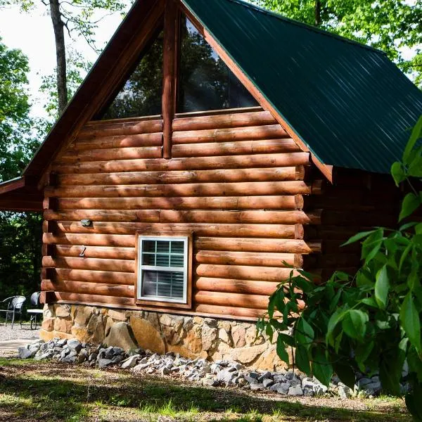 Kozy Haven Log Cabin Rentals, hotel v destinaci Columbia