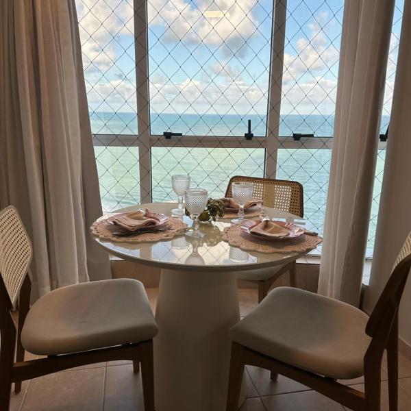 2704 Flat Beira Mar Av Boa viagem Vista Deslumbrante e com cozinha - Foto 4