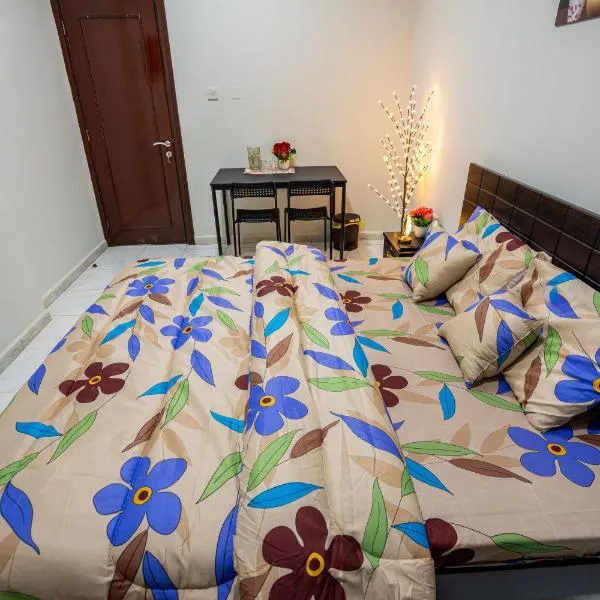 tourist Peaceful Family Rooms Abu Dhabi ME11APT baith al jannah LLC, hotel v destinaci Abu Dhabi