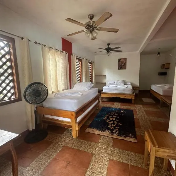 Hotel Don Quichotte, hotel v destinaci Tortuguero