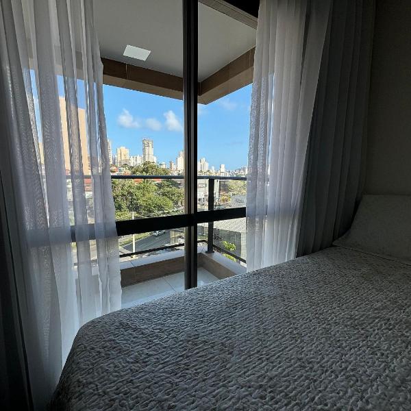 Apto com suíte e sofá-cama no Caminho das Árvores - Foto 2