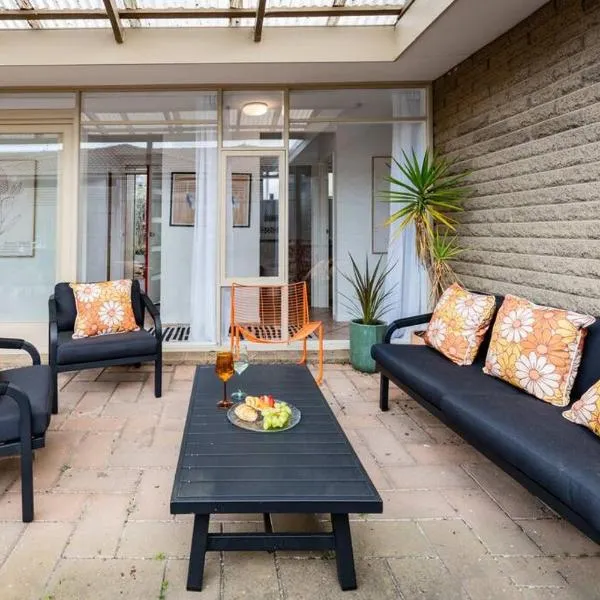 Spacious, Pet Friendly - Close to Main St, ξενοδοχείο σε Ocean Grove