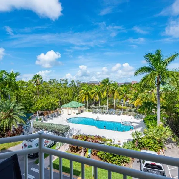 The Barbados -Bright Condo w Pool, hotel v destinaci Key West