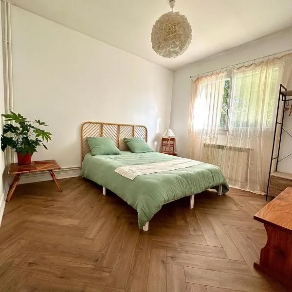 Lapeyrade, hotel v destinaci Luquet