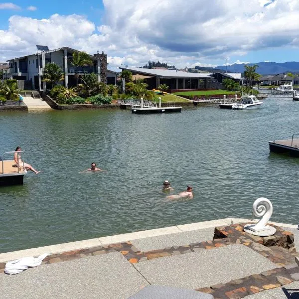 Mermaid Waterways, hotel in Whitianga