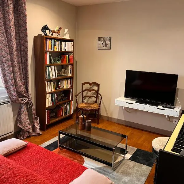 Appartement cosy, hotel v destinácii Stains