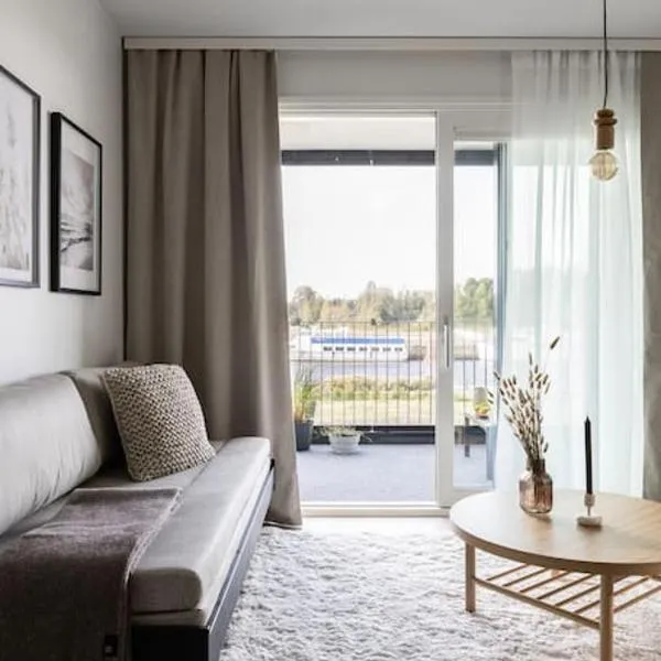 Satamanhelmen näköalahuoneisto, hotel di Oulu