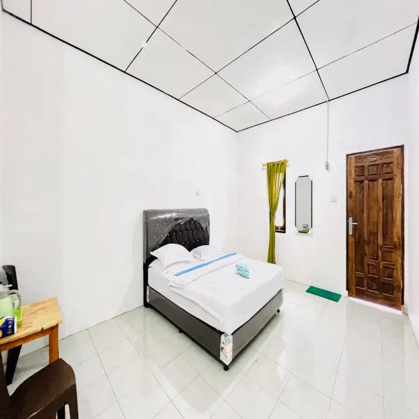 Kempu Tigan Homestay Berastagi Mitra RedDoorz, hotel v destinaci Berastagi
