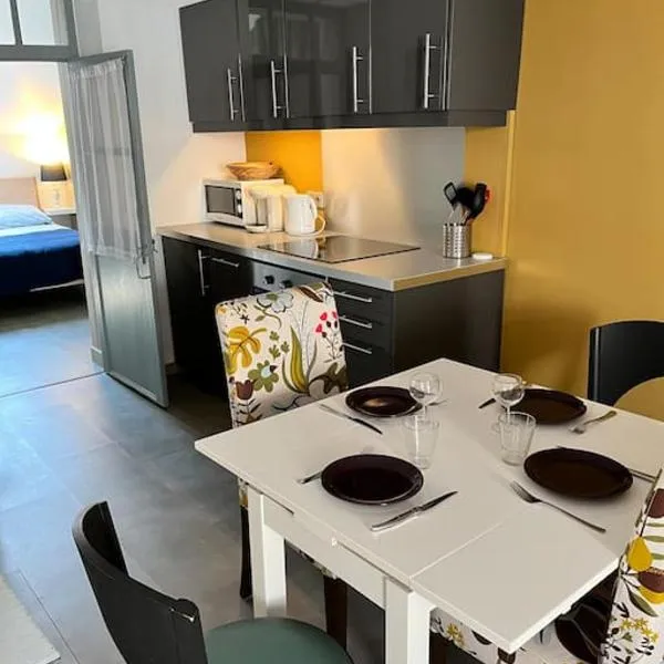 Appartement Remparts de Guérande, hotel v destinácii Guérande