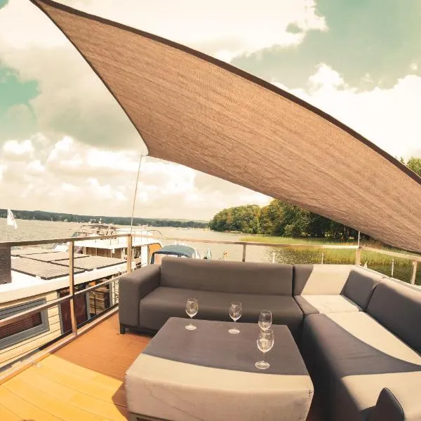 TRAUMZEITBOOT2 auf dem Scharmützelsee Bad Saarow, hotel v destinaci Bad Saarow