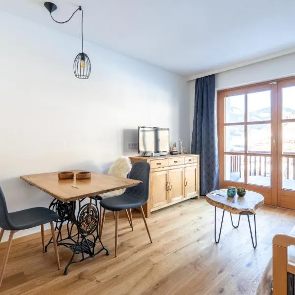 Maibrunnalm Top 4 SKI IN & SKI OUT, hotel v destinaci Bach
