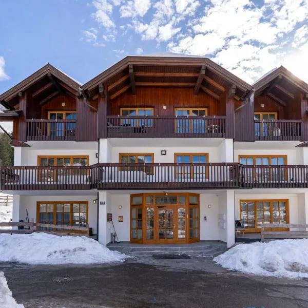 Maibrunnalm Top 4 SKI IN & SKI OUT, hotel v destinaci Bach