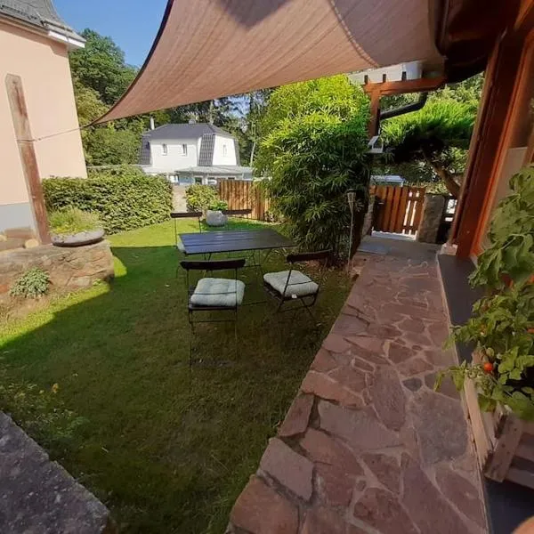 Kleines Ferienhaus Hoher Stein im Elbtal, hotel v destinácii Coswig