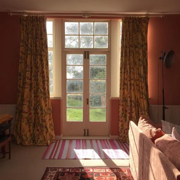 Gilchristland Organic Farm Retreat, hotel v destinaci Closeburn