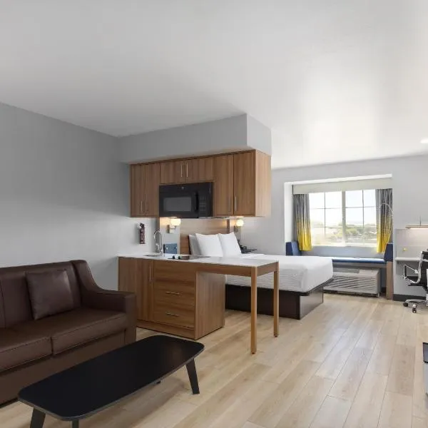 Microtel Inn & Suites by Wyndham Tracy, hotel a Tracy