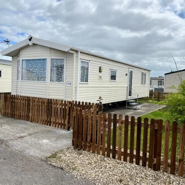 118 holiday resort unity pet friendly caravan brean sands、Berrowのホテル