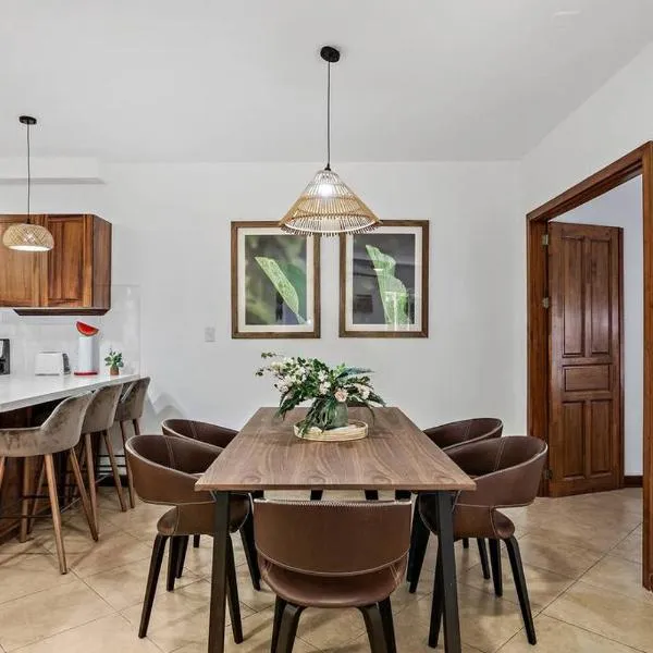 BLA1 3 Bedroom Condo with Direct Beach Access, khách sạn ở Tamarindo