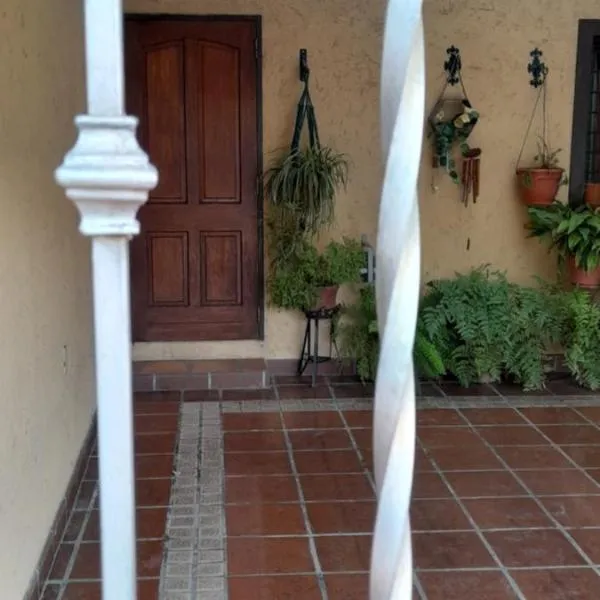 Departamento amplio en Alta Córdoba con cochera, hotel a Córdoba