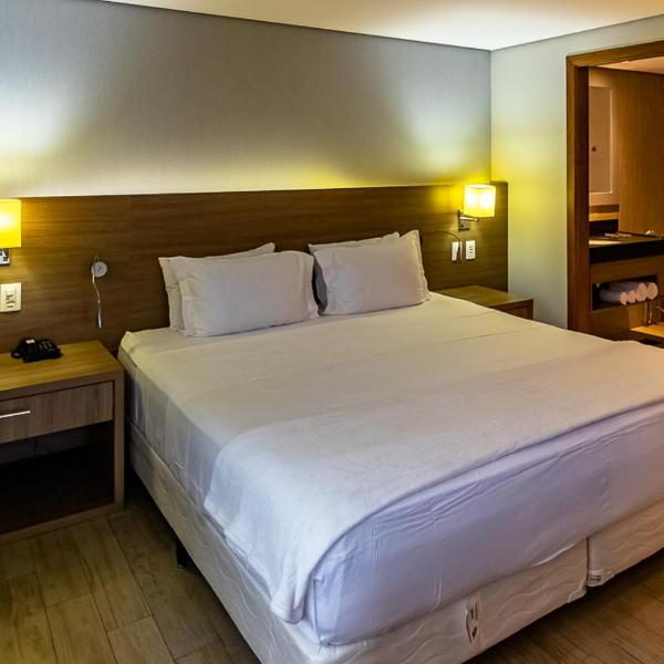 Luxuoso Flat No Hotel Radisson EXCELENTE LOCALIZAÇÃO - Foto 2