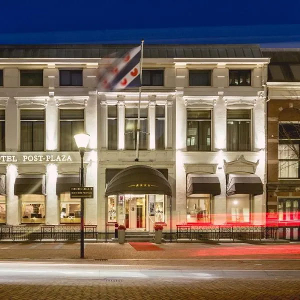 Post-Plaza Hotel & Grand Café: Leeuwarden şehrinde bir otel