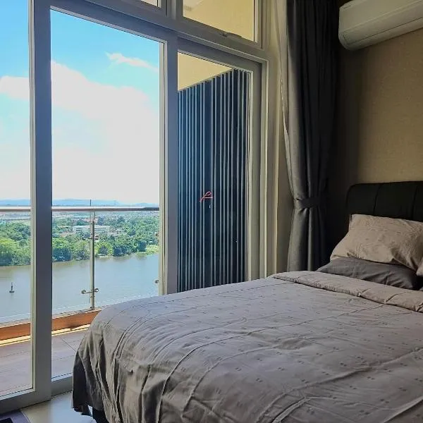 Blue Cove Riverine Diamond Kuching, hotelli kohteessa Kuching