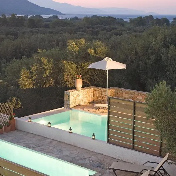 Istron Maisonettes with private pool, hotel in Istro