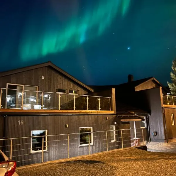 Tromsø Arctic Villa with free parking, hotel v destinaci Tromsø