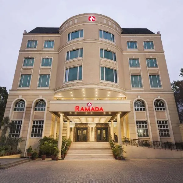 Ramada by Wyndham Jalandhar City Center, hotel v destinaci Džalandhar