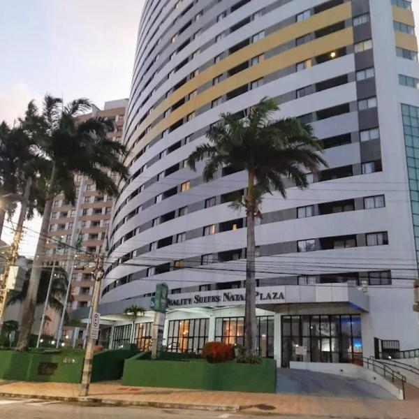 Hotel Natal Plaza com piscina, academia, 100m da praia de Ponta Neg
