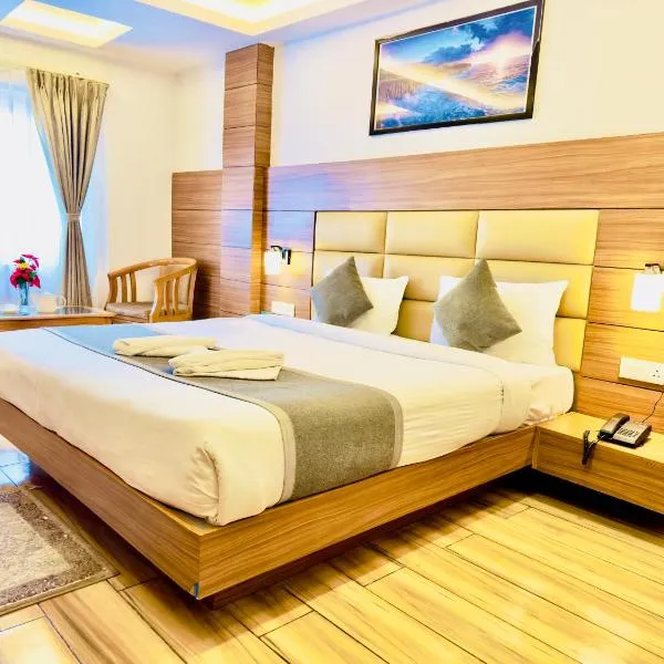 Hotel LA VISTA Near Railway Station Darjeeling, hotel in Darjeeling