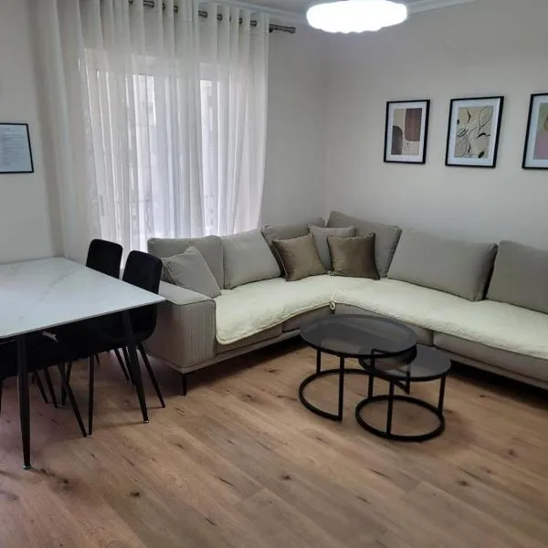 Magnolia's Apartment, hotel v destinaci Yzberishti