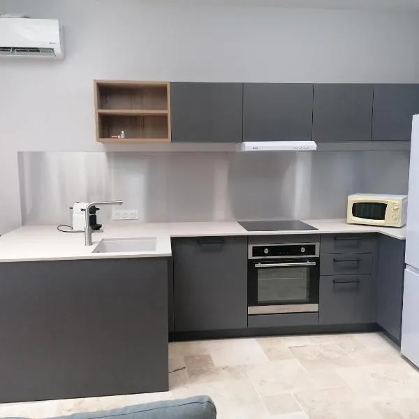 Appartement en plein coeur de Contres, hotel v destinaci Le Controis En Sologne