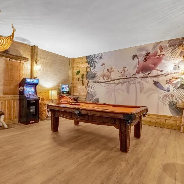 Upstay - Disney Movie Mansion at Windsor Island โรงแรมในออร์ลันโด