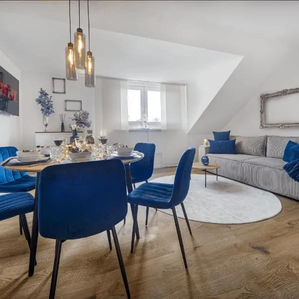 Exquisite Superior Suite 80m2 mit 2 Schlafzimmern & Badewanne - Messe Essen, hotel in Essen