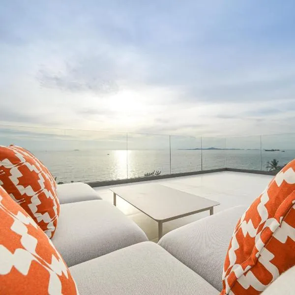 Surf Beach House Pool Villa, hotelli kohteessa Na Jomtien