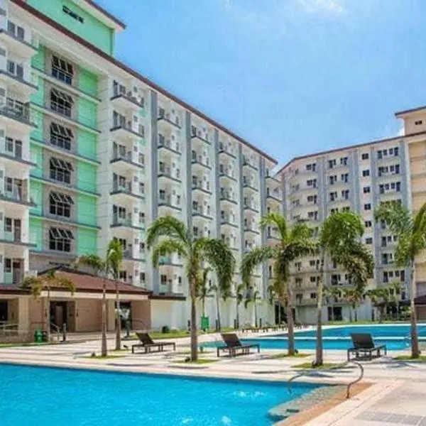 Chill in Peace Staycation 2BR condo at Field Residences, Sucat near NAIA, hotel v destinaci Manila