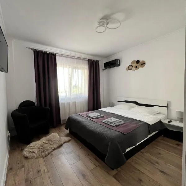 Cozy Studio Onesti, hotel in Onești