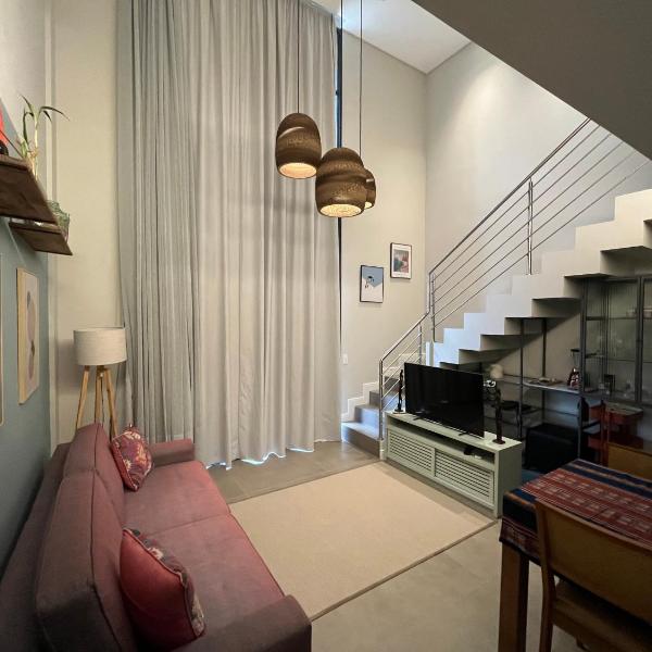 Loft lindo a 300m da praia de Jurerê