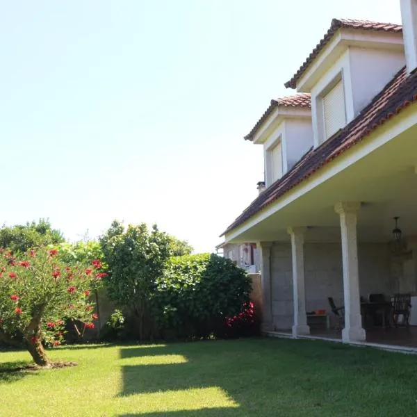 Chalet con piscina, hotel v destinaci Tui