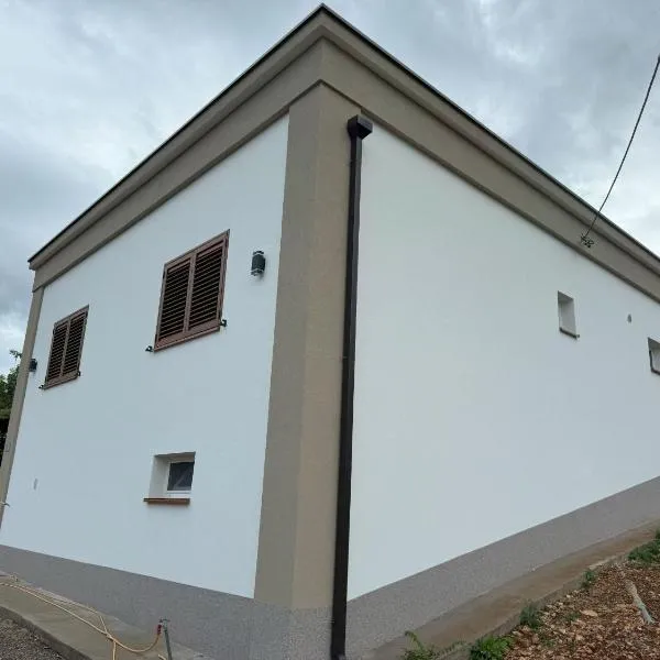 Guest house Ivan, hotel in Međugorje