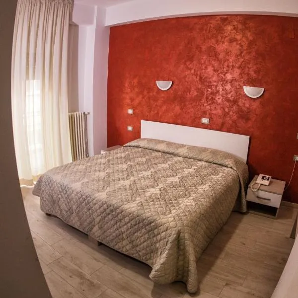 Tourist Hotel, hotel em Potenza