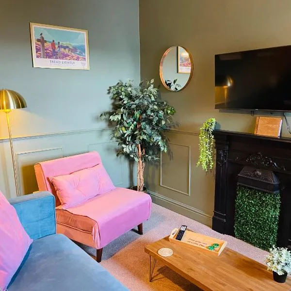 Ffau Bach - Little Den, hotel v destinaci Pembroke Dock